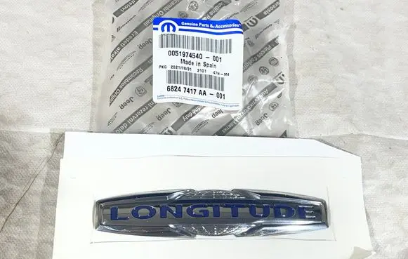 Jeep Renegade Manufacturers badge/model letters 0051974540BLCP 68247417AA 51974540