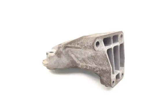 Mercedes-Benz E AMG W213 Engine mounting bracket A6422235404