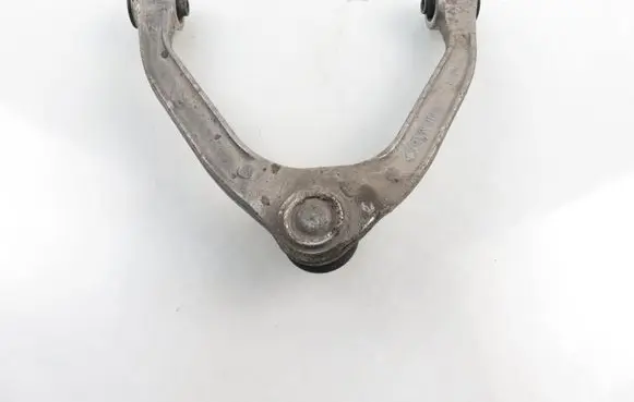 Infiniti M Front upper control arm/wishbone 