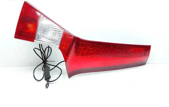Volvo V70 Tailgate rear/tail lights