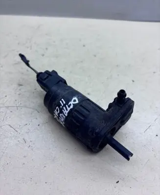 Skoda Octavia Mk2 (1Z) Windscreen/windshield washer pump 1K6955651