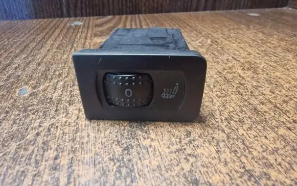 Volkswagen Golf IV Seat heating switch 1J0963564 1J0963564B