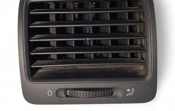 Volkswagen Golf V Dashboard side air vent grill/cover trim 1K0819709 1K0819703