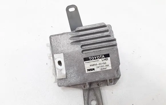 Toyota Corolla E120 E130 Power steering control unit/module 8965002150