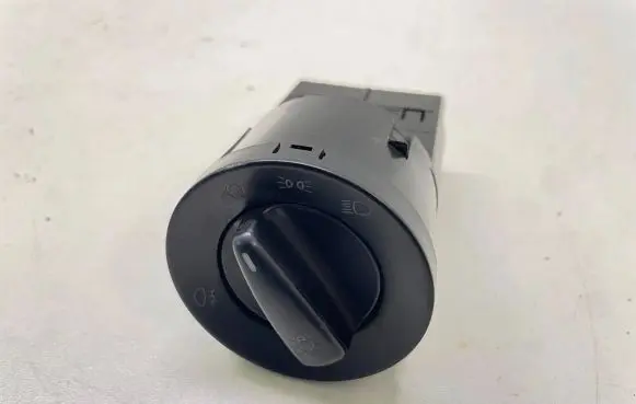 Volkswagen PASSAT B5 Light switch 1C0941531