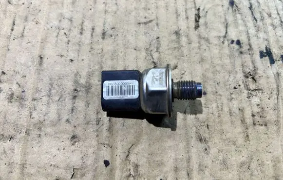 Audi A6 S6 C6 4F Fuel pressure sensor 059130758F