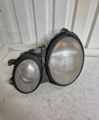 Mercedes-Benz CLK A208 C208 Headlight/headlamp
