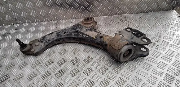 Volvo V70 Front lower control arm/wishbone