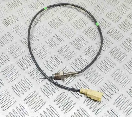 Volkswagen Tiguan Oil temperature sensor 04L906088CD