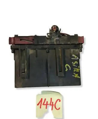 Opel Astra G Coolant fan relay 24445090
