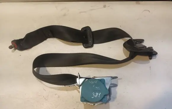 KIA Ceed Rear seatbelt 898201H500