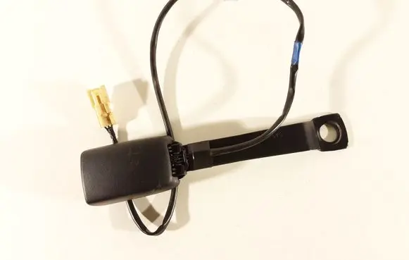 Subaru Legacy Front seatbelt buckle E034501 B480 M951