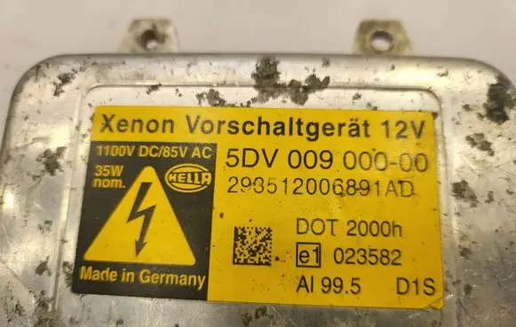 BMW 5 E60 E61 Headlight ballast module Xenon 5DV00900000