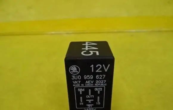 Skoda Superb B5 (3U) Other relay 3U0959627 VK7AEV2027