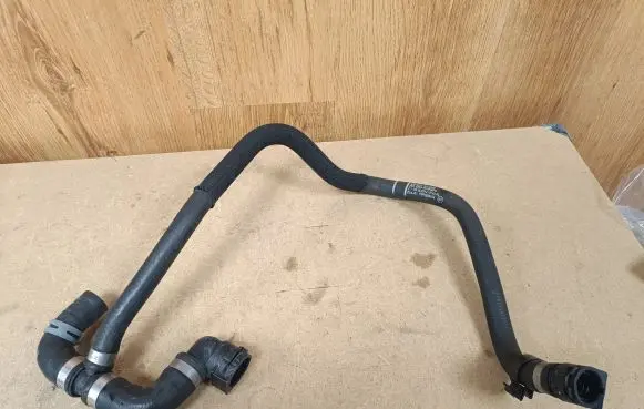 Mercedes-Benz SL AMG R231 Engine coolant pipe/hose A2315010300