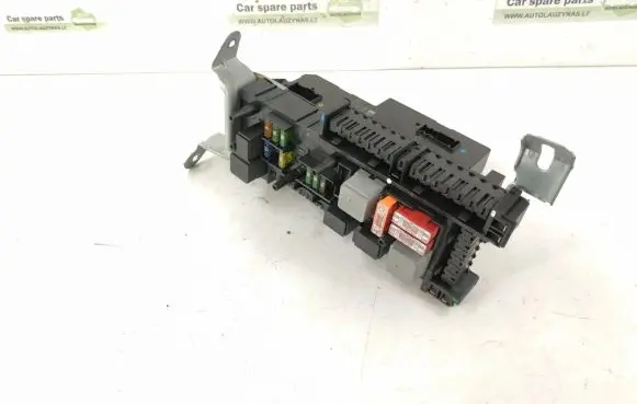 Mercedes-Benz E W212 Fuse box set 2129000204 2129004201