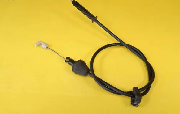 Renault Megane I Throttle cable 