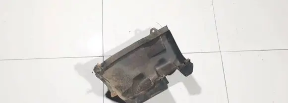 Rear bumper corner part panel trim