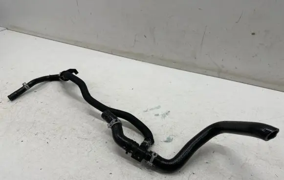 Nissan Qashqai J12 Engine coolant pipe/hose