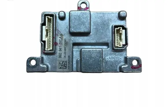 Volkswagen PASSAT B8 LED ballast control module 992941597A