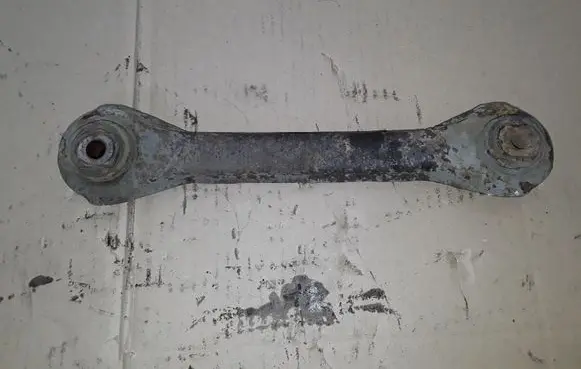 Subaru Outback Rear upper control arm/wishbone NOCODE