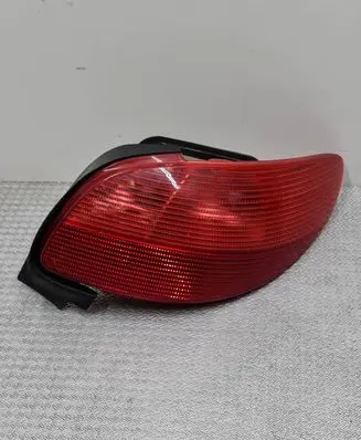 Peugeot 206 Rear/tail lights 2531D