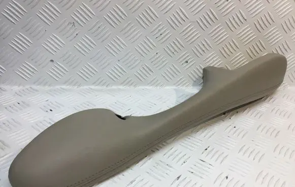 Jaguar XJ X308 Rear door interior handle GNC1273AF