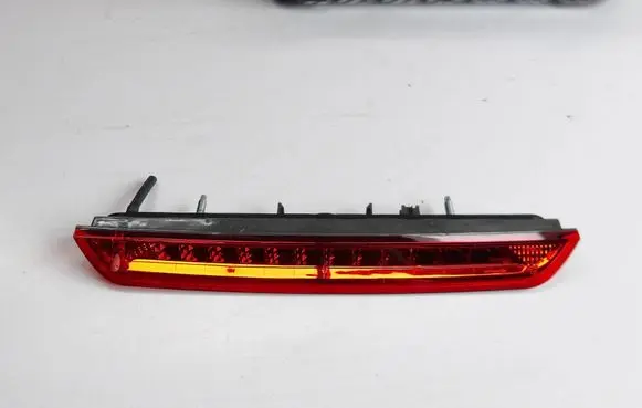 Opel Grandland X Third/center stoplight
