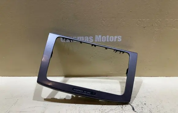 Volkswagen PASSAT B6 Radio/GPS head unit trim 3C0858069AE