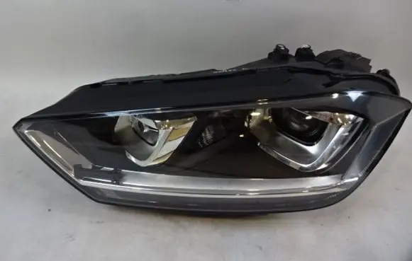 Volkswagen Golf Sportsvan Headlight/headlamp