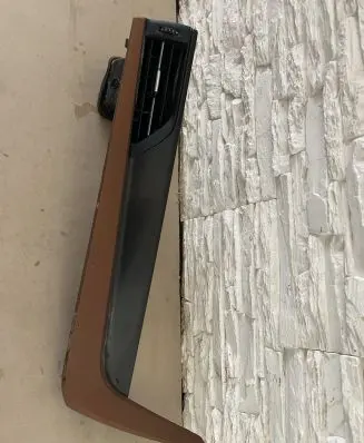 Toyota Avensis T270 Dashboard side air vent grill/cover trim GE0035149