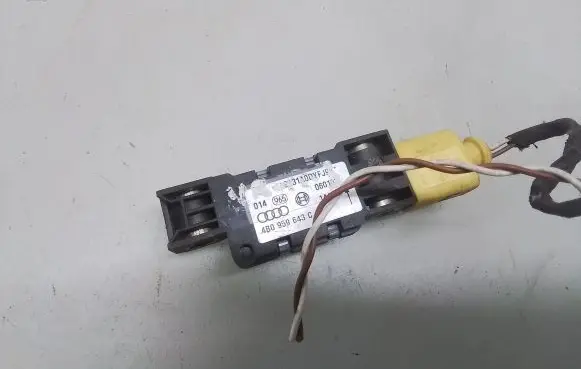 Audi A6 S6 C5 4B Airbag deployment crash/impact sensor 4B0959643C