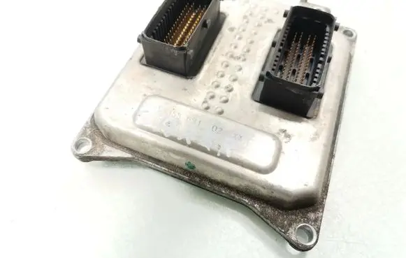 Opel Vectra C Engine control unit/module 55355631 5WK9407