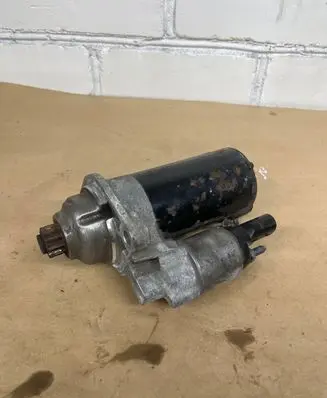 Volkswagen Golf V Starter motor 00001123012013