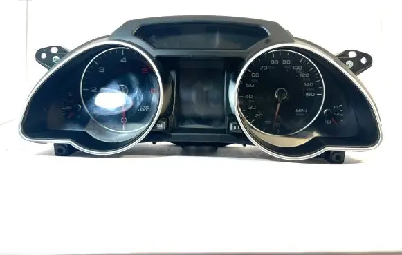 Audi A5 8T 8F Speedometer (instrument cluster) 8T0920984K
