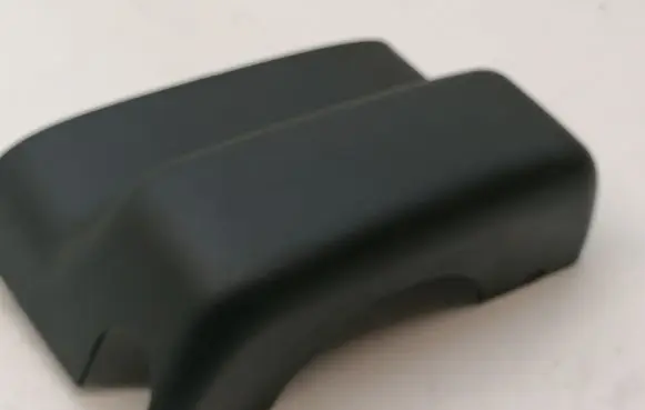 Steering wheel column trim