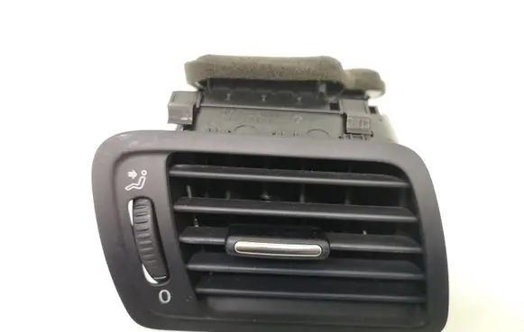Volkswagen PASSAT B6 Dashboard side air vent grill/cover trim 3C2819702