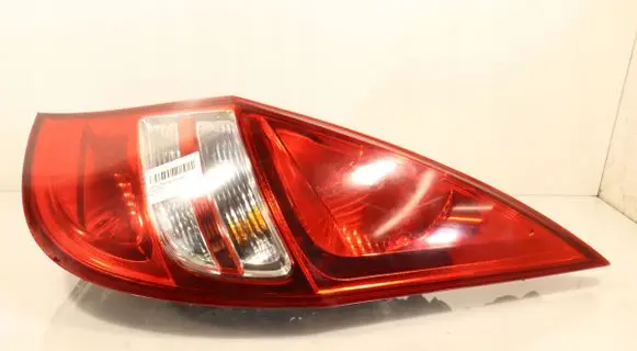 Hyundai i30 Rear/tail lights 921022L0