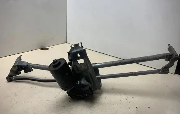 Audi A6 S6 C4 4A Front wiper linkage and motor 3397020259