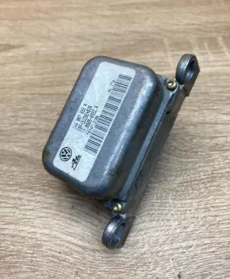 Volkswagen Golf V ESP acceleration yaw rate sensor 1K0907655A 10098503224 Used