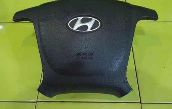 Hyundai Santa Fe Steering wheel airbag SA1025500