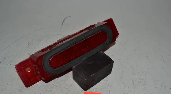 Mazda 626 Third/center stoplight 28661825
