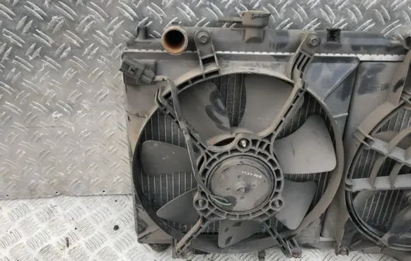 KIA Shuma Radiator cooling fan shroud