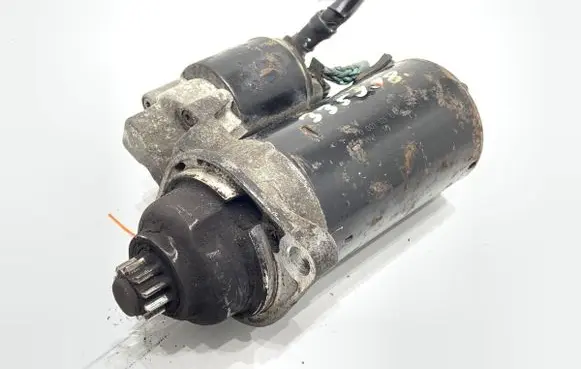 Volkswagen Polo IV 9N3 Starter motor 02A911024D