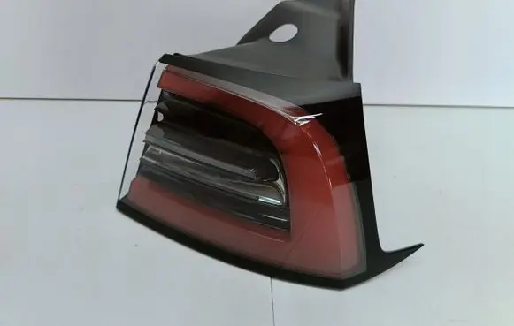 Tesla Model 3 Headlight/headlamp 1502087-00-D
