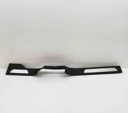 Porsche Cayenne (9Y0 9Y3) Front sill trim cover 760853846A 760853846