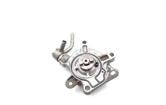 Mazda CX-3 Vacuum pump PE018G00