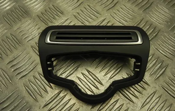 Mercedes-Benz C AMG W205 Climate control/heater control trim A2058210059 T7302