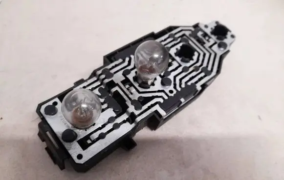 Volkswagen Golf III Tail light bulb cover holder 1h9945257