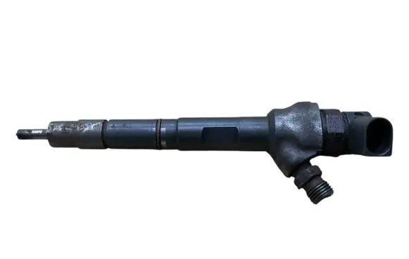 Volkswagen Crafter Fuel injector 0445110647 03L130277Q